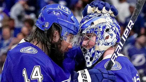 Tampa Bay Lightning beat Rangers 4-1 in Game 4 to even East final