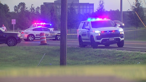 Double hit-and-run: Pedestrian dies on roadway after being hit by 2 vehicles in Temple Terrace, deputies say