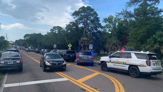 Armed carjacking suspect who wanted 'shootout with law enforcement' shot and killed by Pinellas deputies