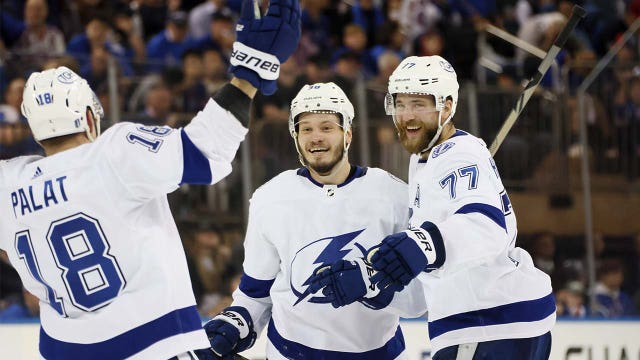 Palat scores late, Tampa Bay Lightning beat Rangers 3-1 in Game 5