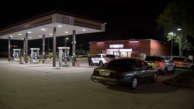 Tampa police investigating murder at 7-Eleven
