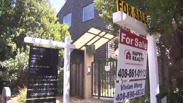 ‘Is this a good time to buy?’ Prospective home buyers seek answers at Tampa housing seminar