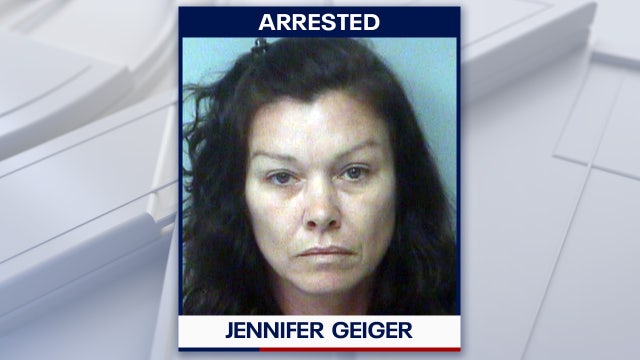 Clearwater woman duped elderly man with dementia into signing over properties to her son, police say