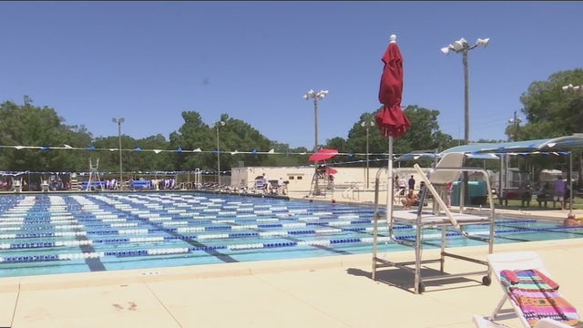 Pool closures in Sarasota due to lifeguard shortage