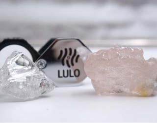 De Beers Signs 35-year Diamond Exploration and Mining Contracts with Angola￼