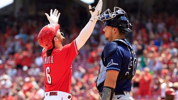 Moustakas reaches 200 homers, Reds finish sweep of Tampa Bay Rays