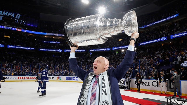 Detroit Red Wings hire Lightning assistant Derek Lalonde as coach