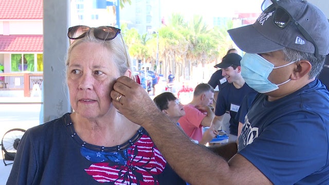 Beachgoers get free head-to-toe skin cancer screenings in Clearwater