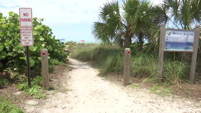 Holmes Beach hopes to block Manatee County's proposed 3-story parking garage