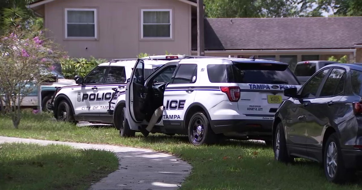 Shooting suspect surrenders to Tampa police following standoff | FOX 13 ...