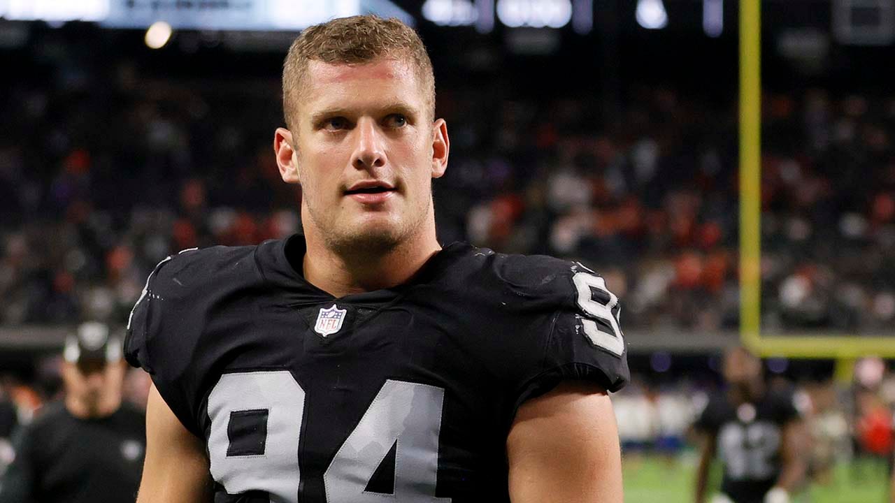 Carl Nassib, first openly gay active player in NFL, returning to