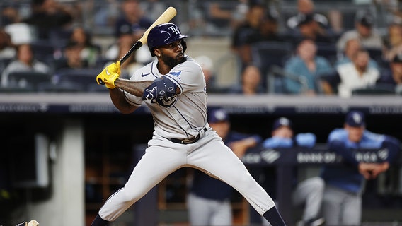 Walk-off slam in 10th inning leads to Yankees defeating Rays 8-7