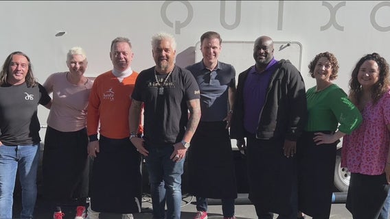 Hernando County chef, online show host, meets Food Network star who inspired him