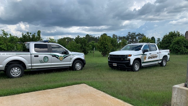 Man rushed to the hospital after being bitten by gator on Lake Thonotosassa, officials say