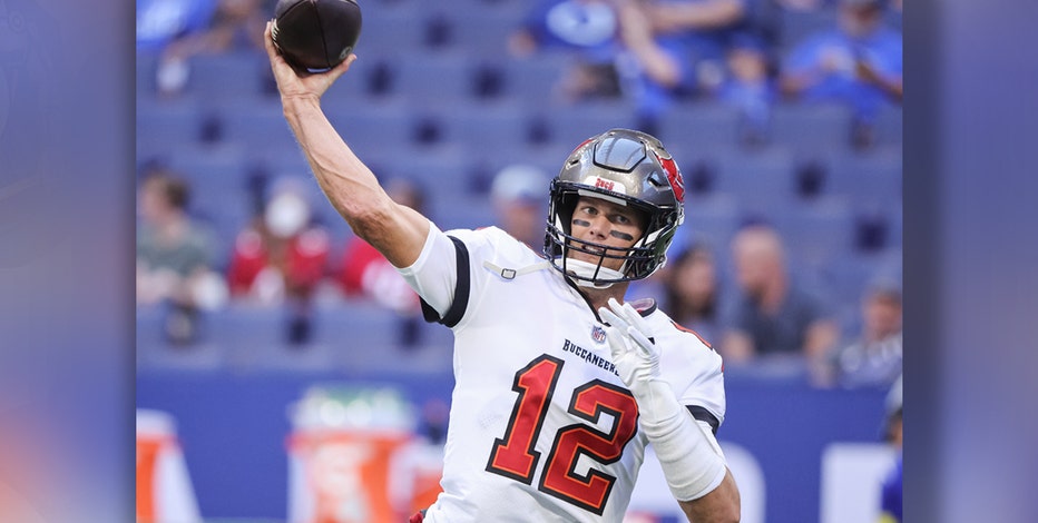 Tom Brady plays one drive in the Buccaneers' preseason opener