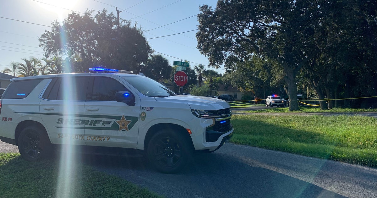 Sarasota deputies investigating fatal shooting | FOX 13 Tampa Bay