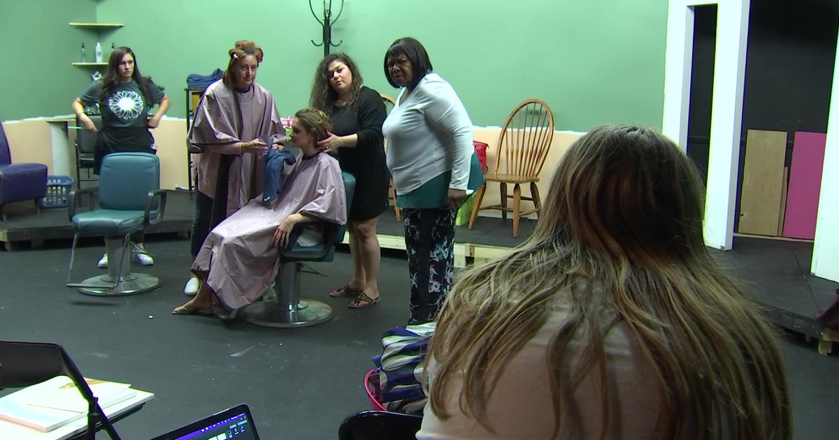 Unique Tampa theater promotes women’s empowerment | FOX 13 Tampa Bay