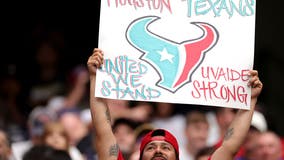 Houston Texans honor Uvalde shooting victims, host HS team Sunday