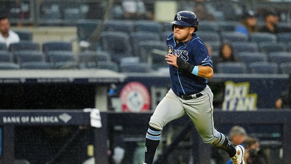 Yankees HR barrage in 10-4 win opens 5 1/2-game lead over Rays