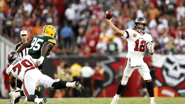 Brady-led offense lacks scoring punch