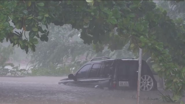 'We are resilient': Puerto Ricans in Tampa Bay hope for loved ones' safety after Hurricane Fiona