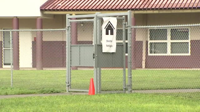 'Just evacuate': Hillsborough County residents seek shelter ahead of Hurricane Ian