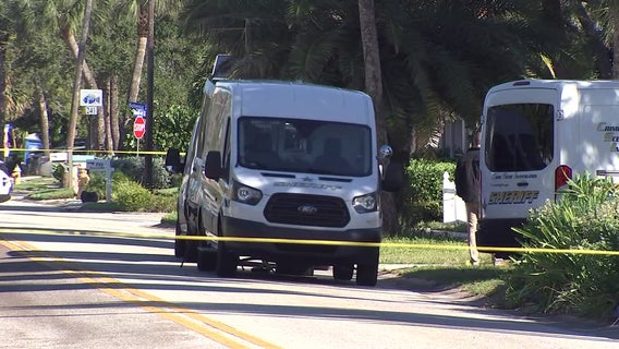 Clearwater police searching for suspects after bicyclist attacked, killed in beach neighborhood