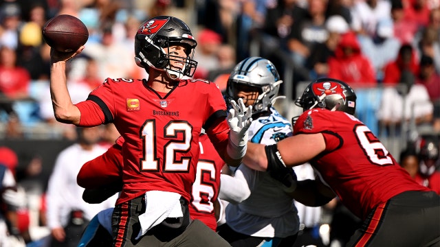 Brady, Buccaneers aim to rebound against Lamar Jackson, Ravens