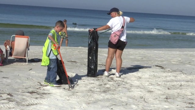 Volunteers spruce up Anna Maria Island