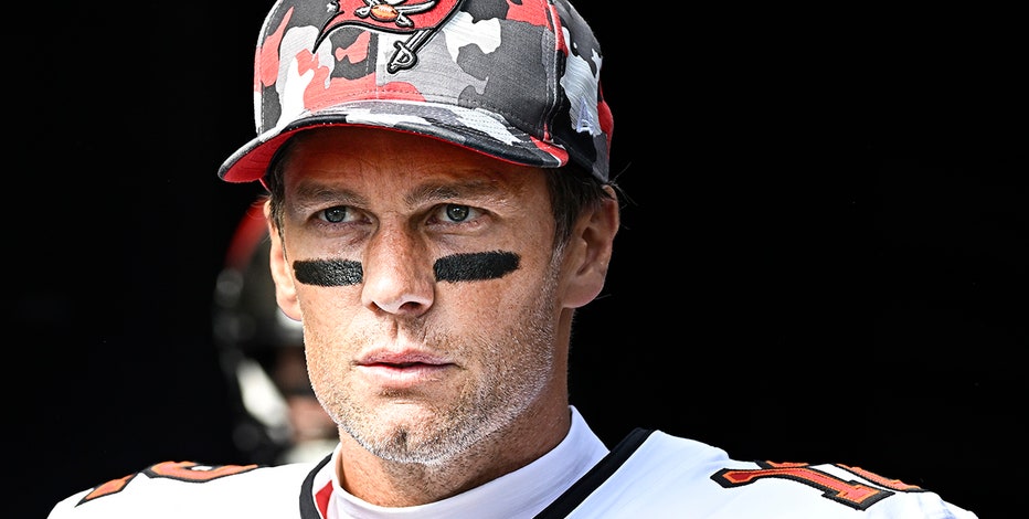 Tom Brady has 'unfinished business,' reverses course on retirement in tweet