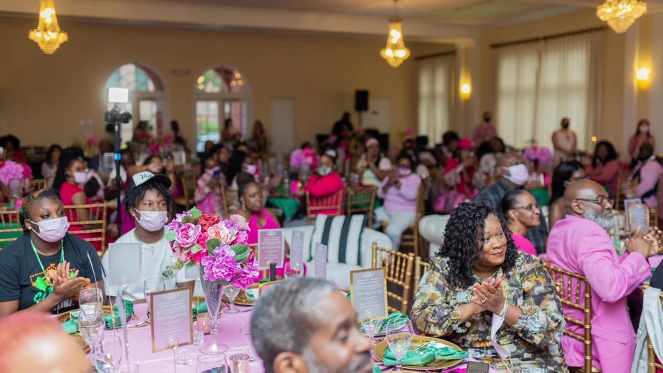 Women at a tea party. 