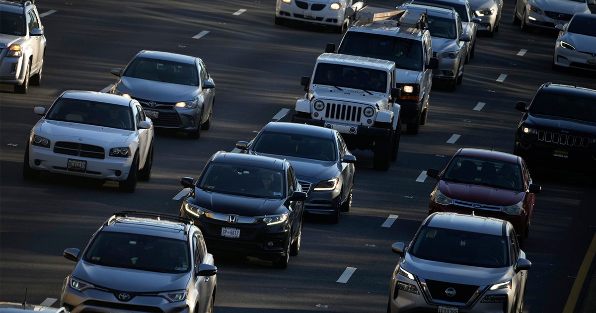 Thanksgiving travel rush is back with millions hitting the roads | FOX ...