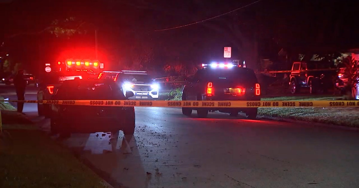 St. Pete officer justified in fatally shooting man armed with mother's ...