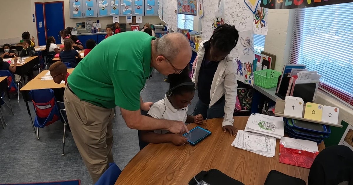 Unique program teaches children to read through song | FOX 13 Tampa Bay