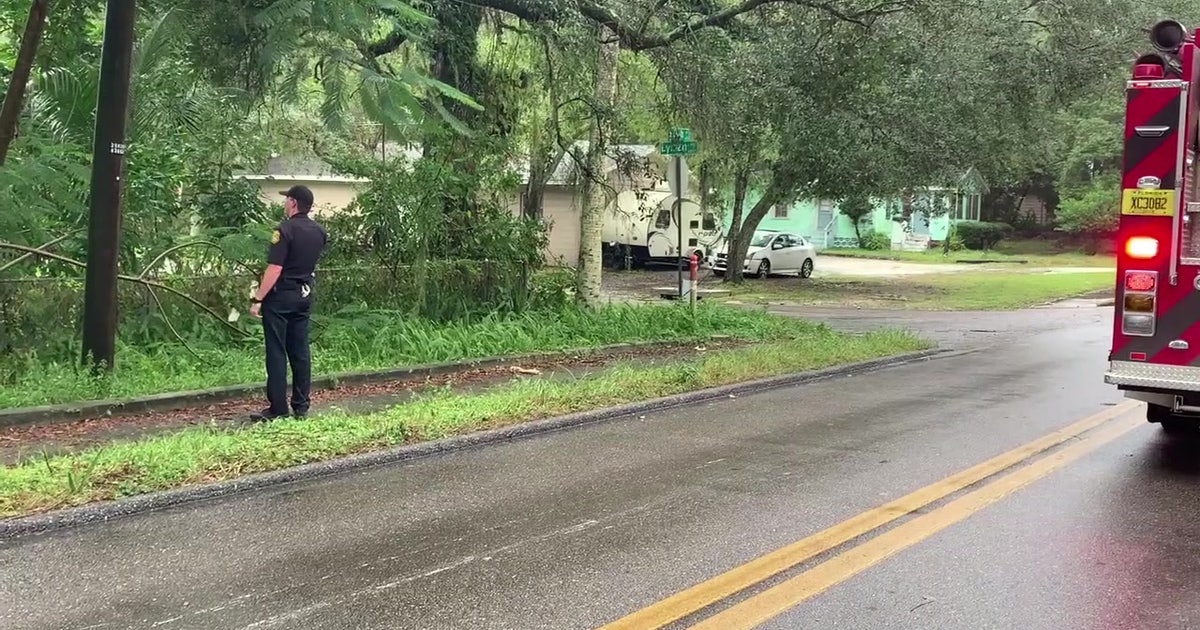 Tampa dodges major brunt of Tropical Storm Nicole | FOX 13 Tampa Bay