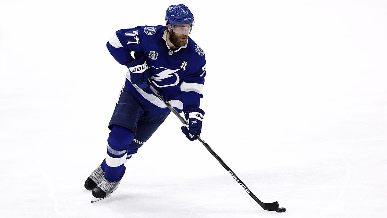 Tampa Bay Lightning’s Victor Hedman Out With Upper-body Injury | Flipboard