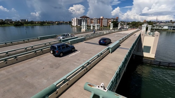 Florida bridge tender's job keeps commuters on the roads, water safe with a view