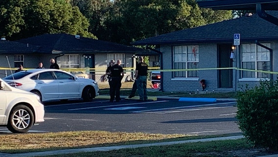 Pasco sheriff: Two children were inside bedroom where woman was shot to death; deputies search for suspect