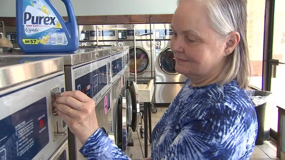 Lakeland church volunteers help local families by paying for loads of laundry
