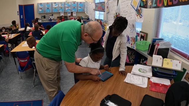 Unique program teaches children to read through song