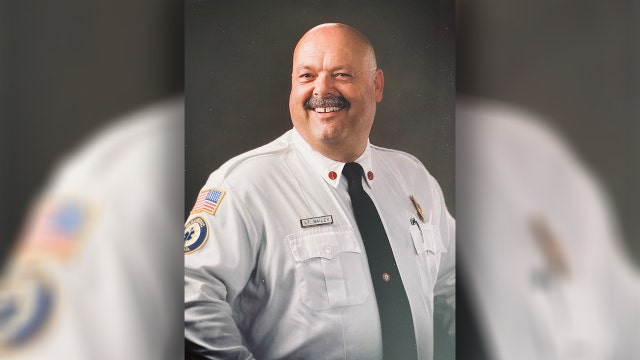 Retired Largo firefighter hospitalized with severe leg infection