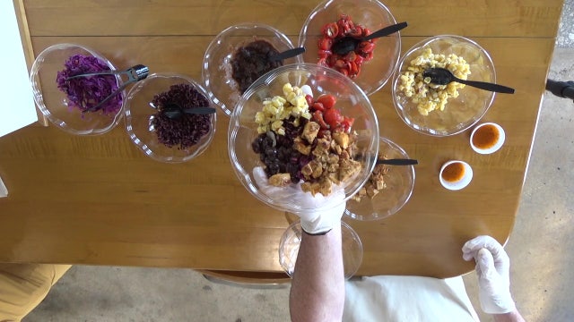 How building food bowls can help you spend less money at the grocery store