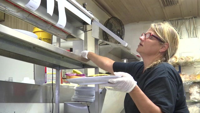 Manatee County restaurant to stay open for the community when Nicole moves through