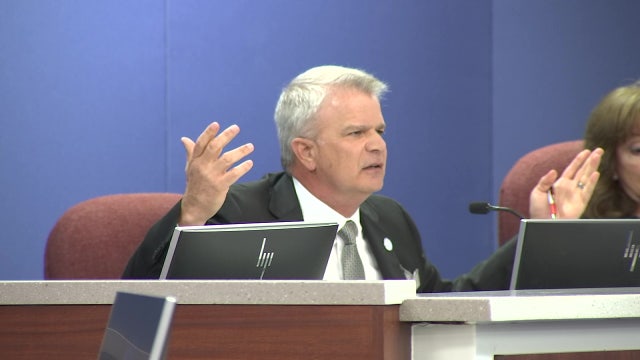 Sarasota school board to begin severance negotiations with superintendent after crowd packs board meeting