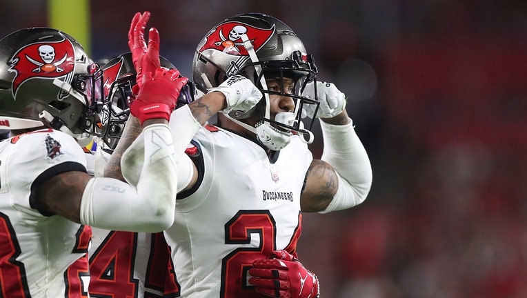 Tampa Bay Buccaneers Cornerback Carlton Davis (24) celebrates a defensive stop during the regular season game between the Los Angeles Rams and the Tampa Bay Buccaneers on November 06, 2022 at Raymond James Stadium in Tampa, Florida. (Photo by Cliff Welch/Icon Sportswire via Getty Images)