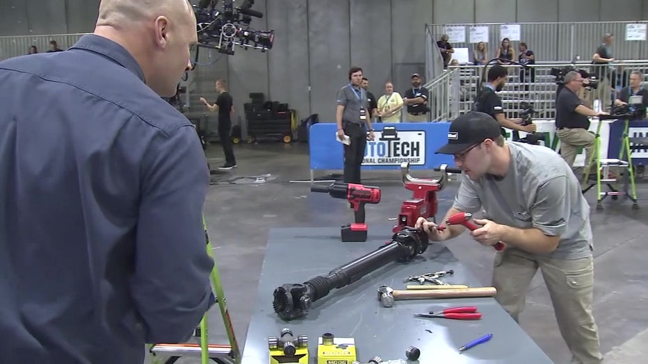 The show visits venues all over the country, staging competitions in auto mechanics, air conditioning, and electrical.