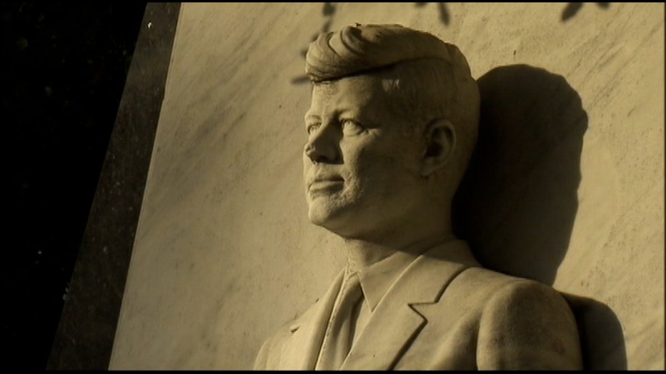 Statue of Kennedy in Tampa