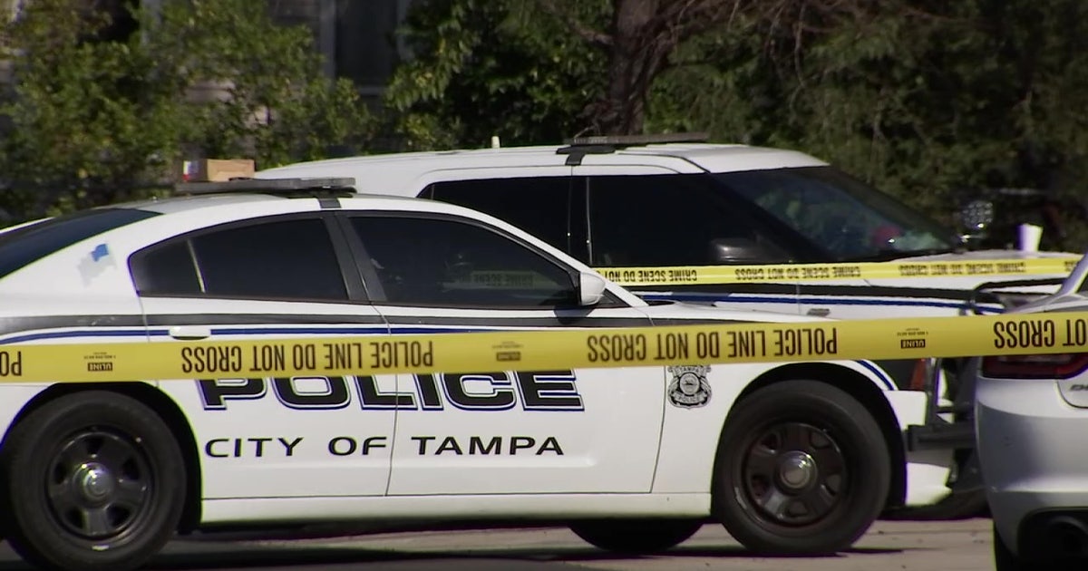 Man found dead in Tampa parking lot next to Family Dollar, police say ...