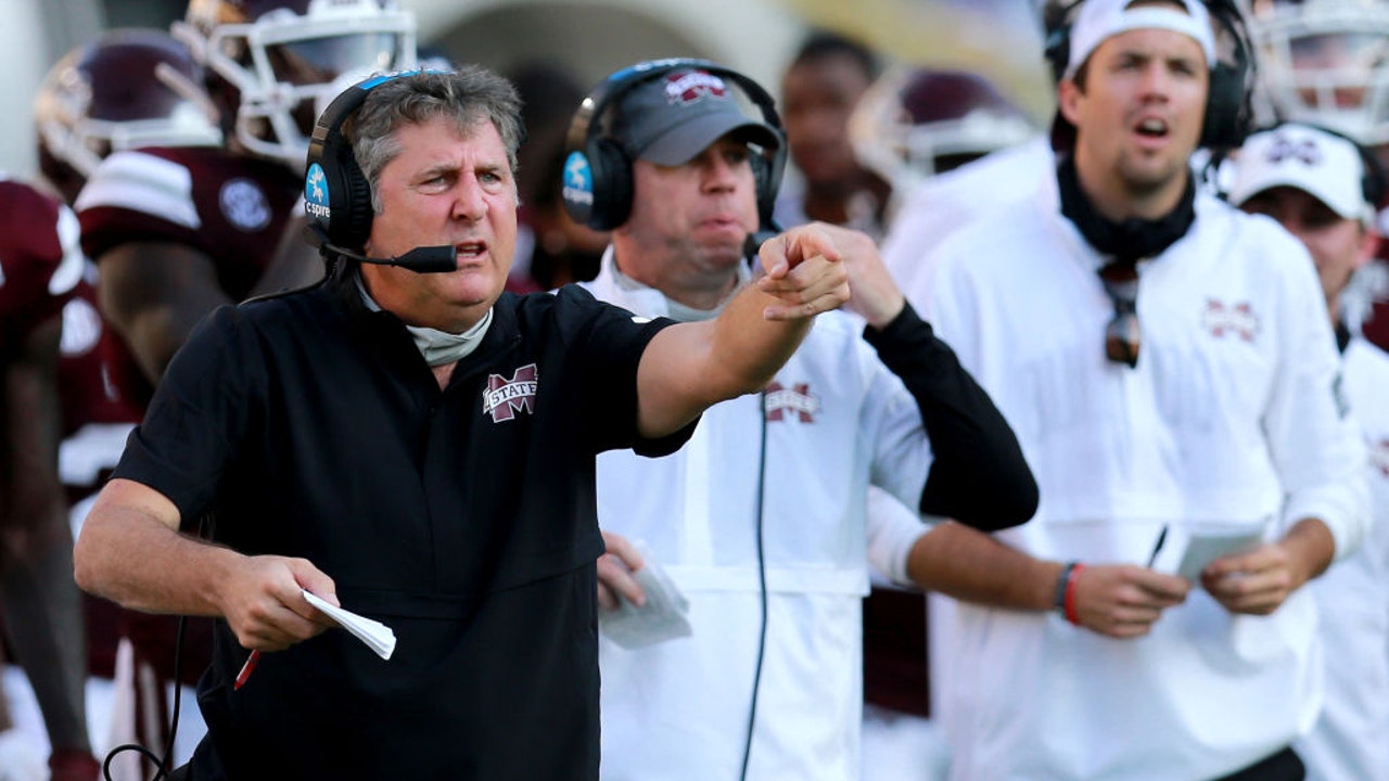 Mississippi State football coach Mike Leach dies at 61 Mississippi State football coach Mike Leach dies at 61