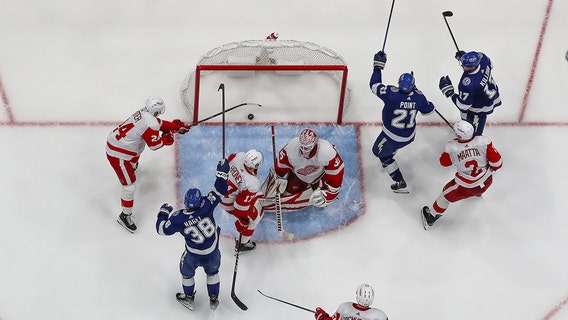 Husso makes 44 saves, helps Red Wings beat Lightning 4-2